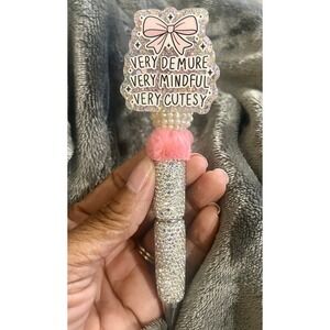 See Pictures!! Spinning fancy funny Demure bow  black ink pen + refill